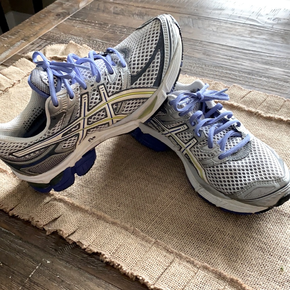 ASICS Gel-Cumulus 13 sneakers Sz 8 1/2